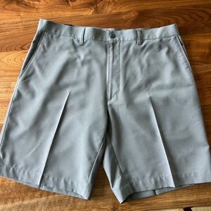 Men’s PGA Tour brand Golf shorts